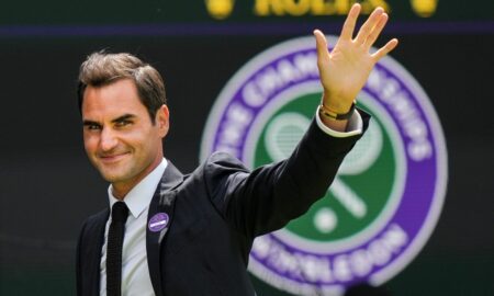 Roger Federer retires