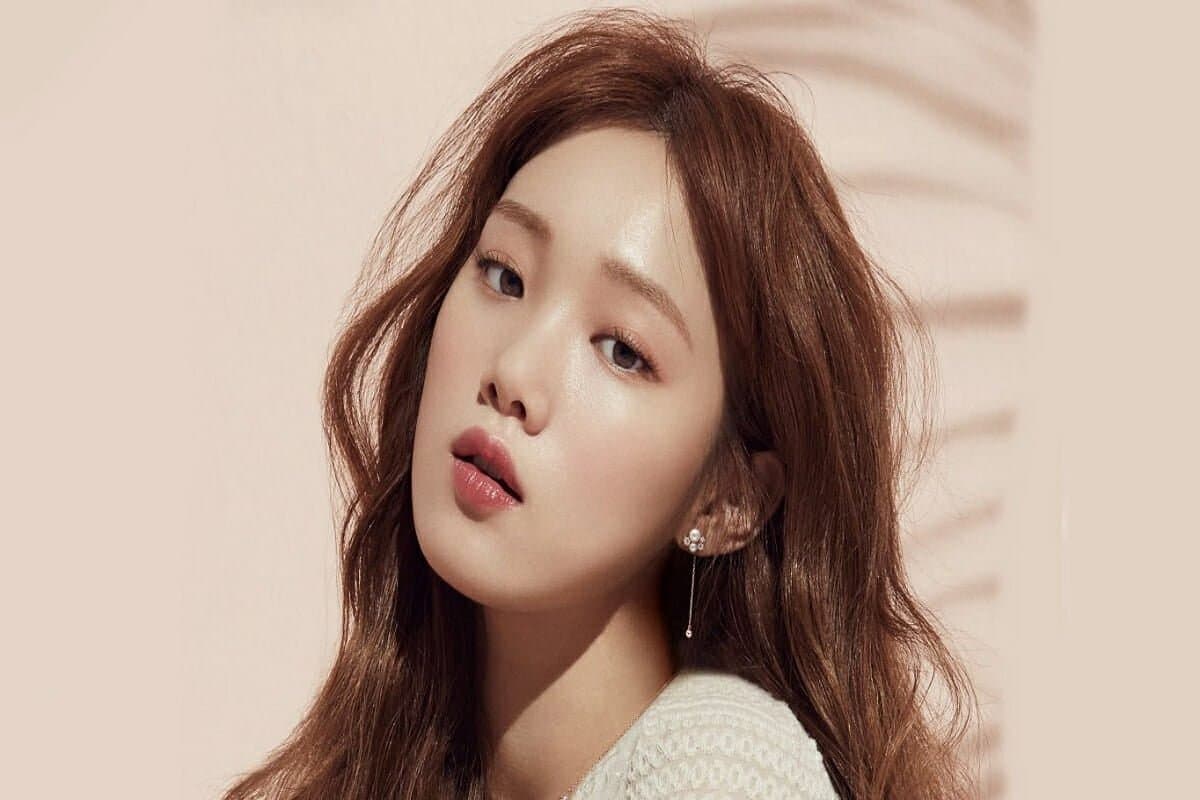 Lee Sung-kyung