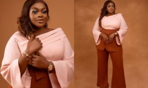 Eniola Badmus asks for clarity on birthday